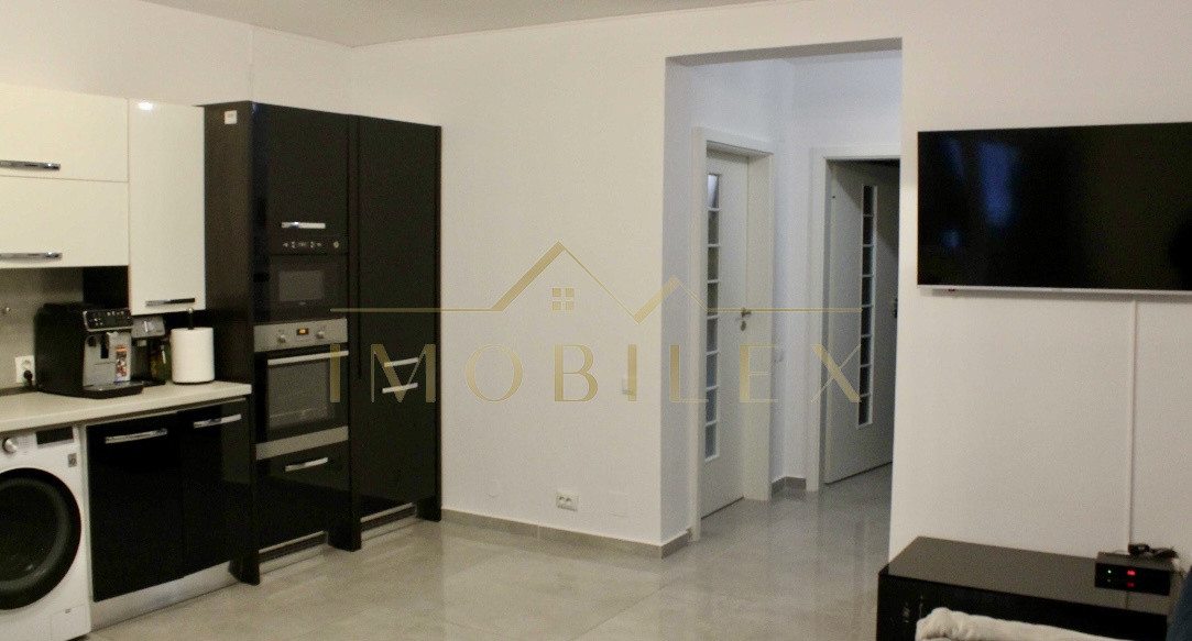 Apartament spațios 3 camere,68 mp, terasa 48 mp, zona Vivo