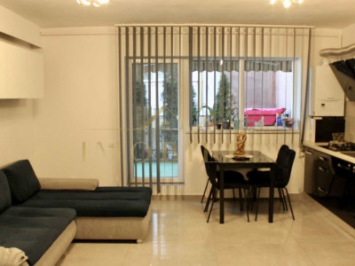 Apartament spațios 3 camere,68 mp, terasa 48 mp, zona Vivo