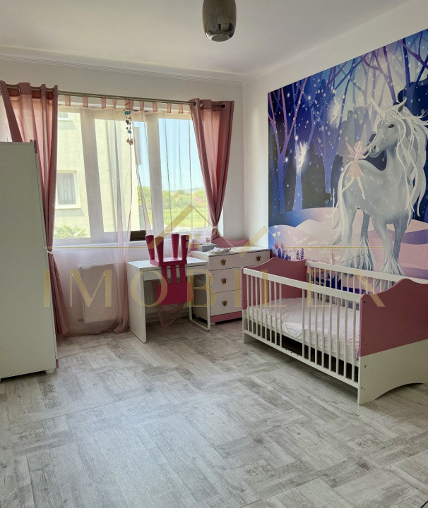 Apartament modern 3 camere, zona Sesul de Sus