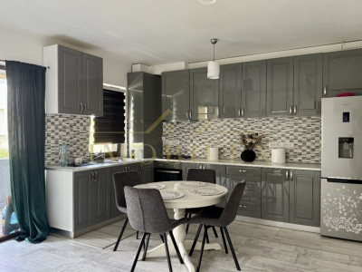 Apartament modern 3 camere, zona Sesul de Sus