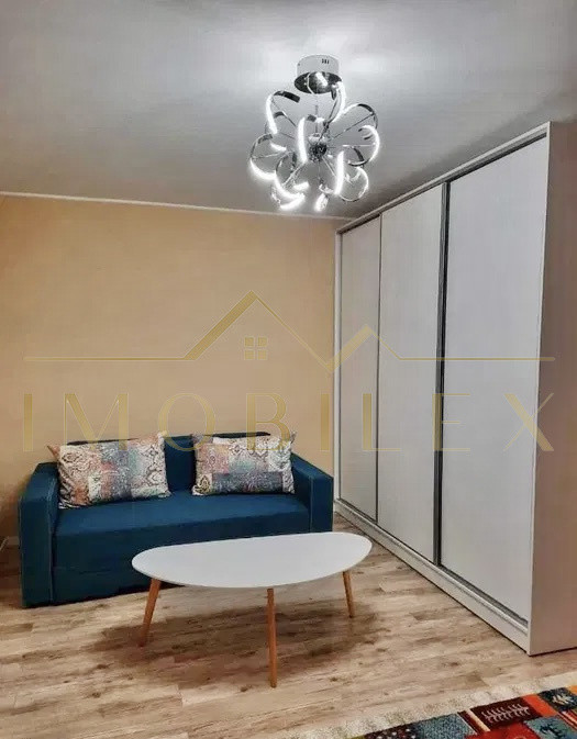 Apartament 2 camere, mobilat, utilat, zona Vivo 