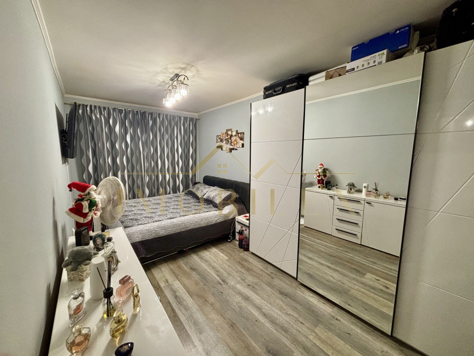 Apartament 3 camere, zona Eroilor