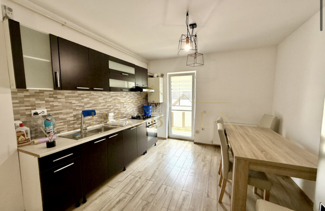 Apartament spațios 60 mp, 2 camere decomandate, zona Eroilor