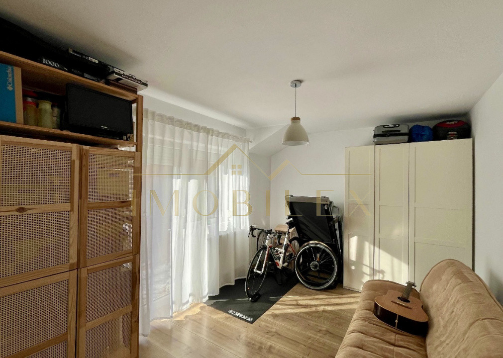 Apartament 3 camere, zona Eroilor