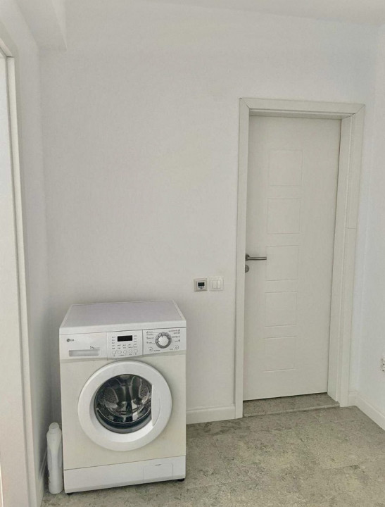 Apartament 2 camere de inchiriat, parcare, zona Vivo 