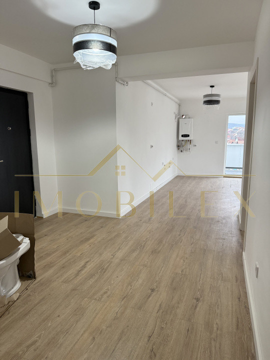 Apartament 4 camere, 93mp, FINISAT NOU, Calea Baciului/Dambul Rotund