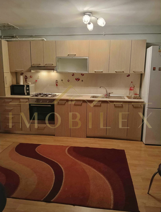 Apartament 2 camere de închiriat, parcare, zona Terra/Sesul de Sus