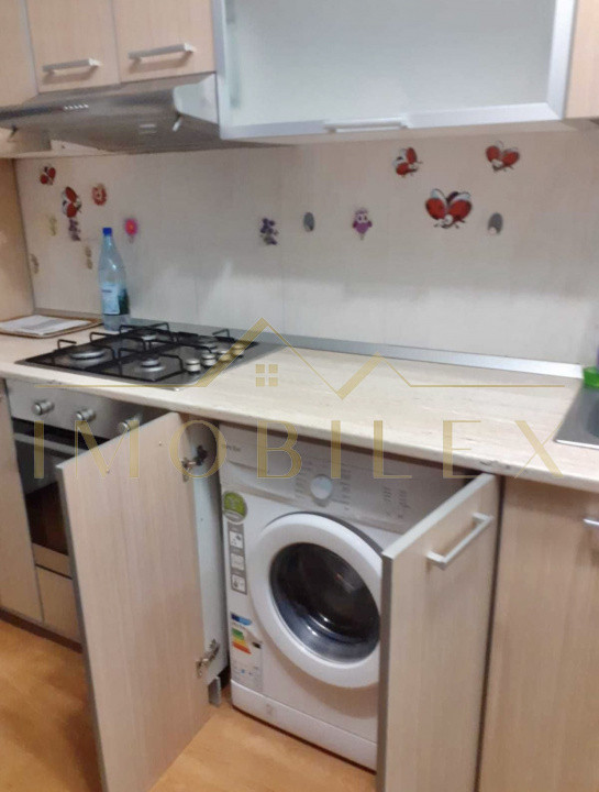 Apartament 2 camere de închiriat, parcare, zona Terra/Sesul de Sus