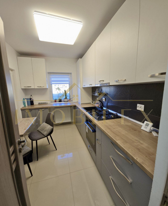 Apartament 3 camere de inchiriat, zona Teilor