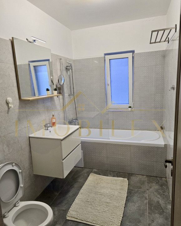 Apartament 3 camere de inchiriat, zona Teilor