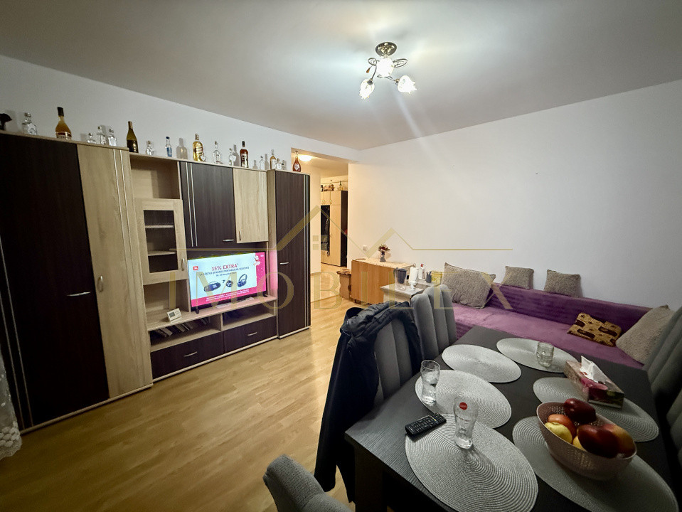 Apartament spațios 56 mp, 2 camere decomandate, zona Subcetate 