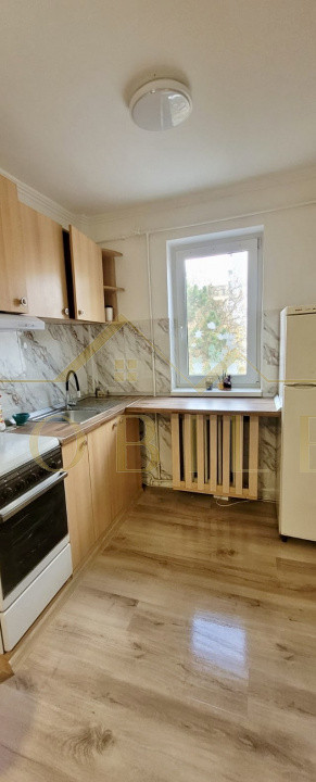 Apartament 3 camere, decomandate, zona Manastur