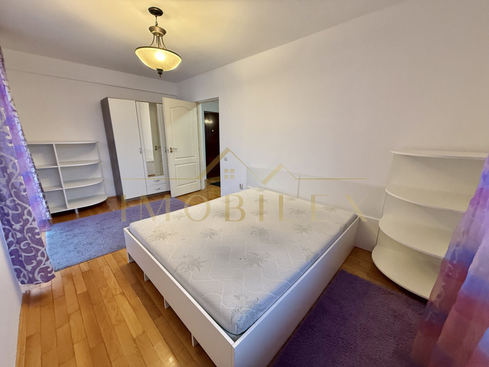 Apartament 3 camere, 2 parcari subterane, 68mp, zona Subcetate 