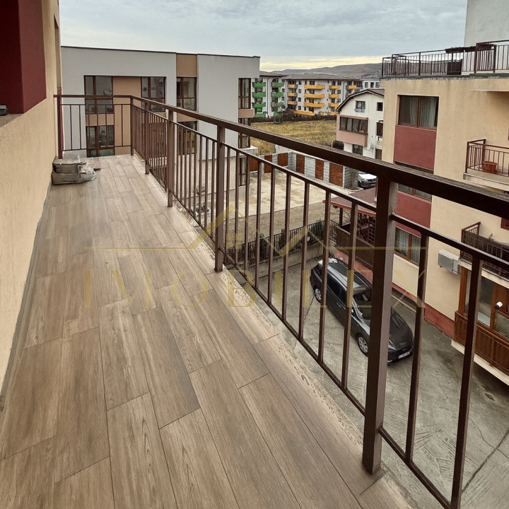 Apartament 3 camere, 2 parcari subterane, 68mp, zona Subcetate 