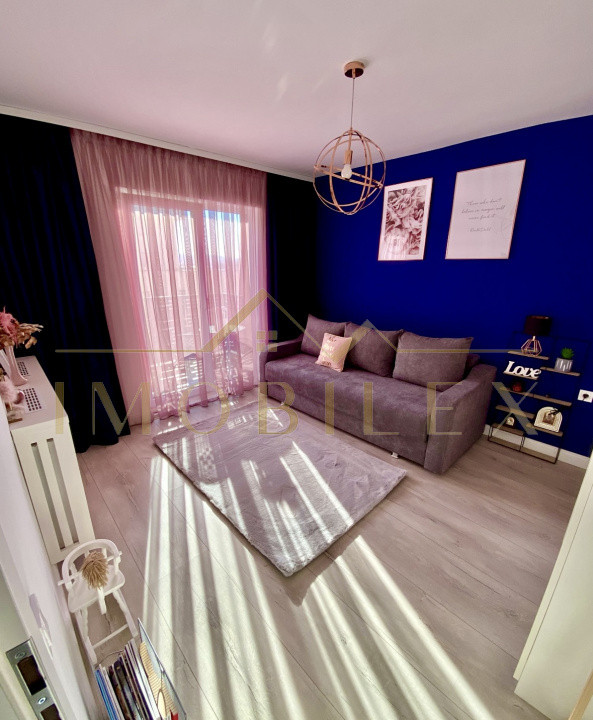 Apartament 3 camere, zona Vivo