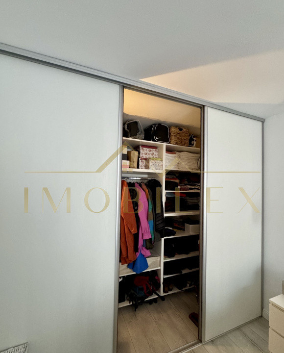 Apartament 3 camere, zona Vivo