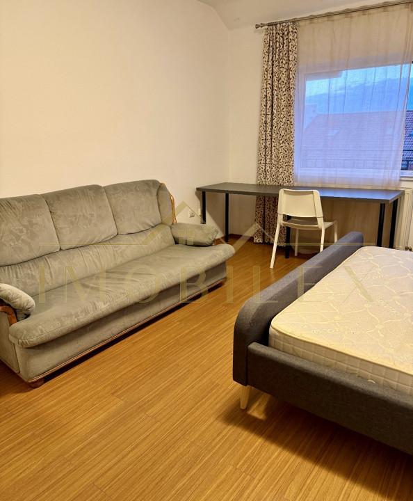 Apartament 3 camere, decomandate, zona Manastur
