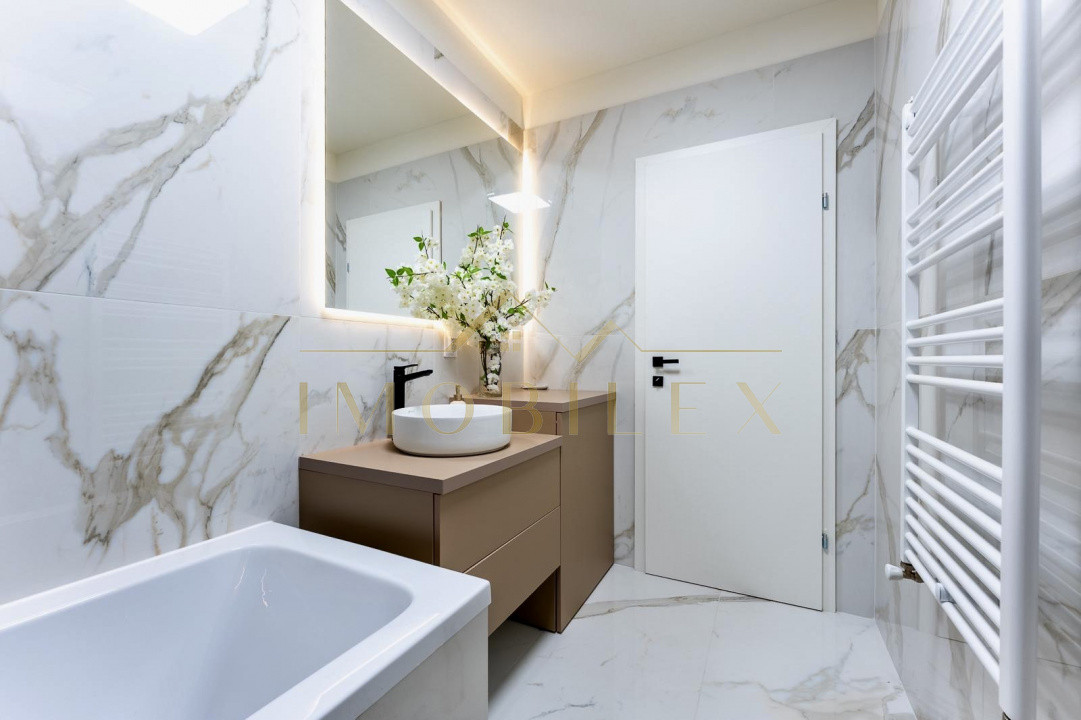 Apartament spațios 2 camere decomandate,  LUX, zona Urusagului