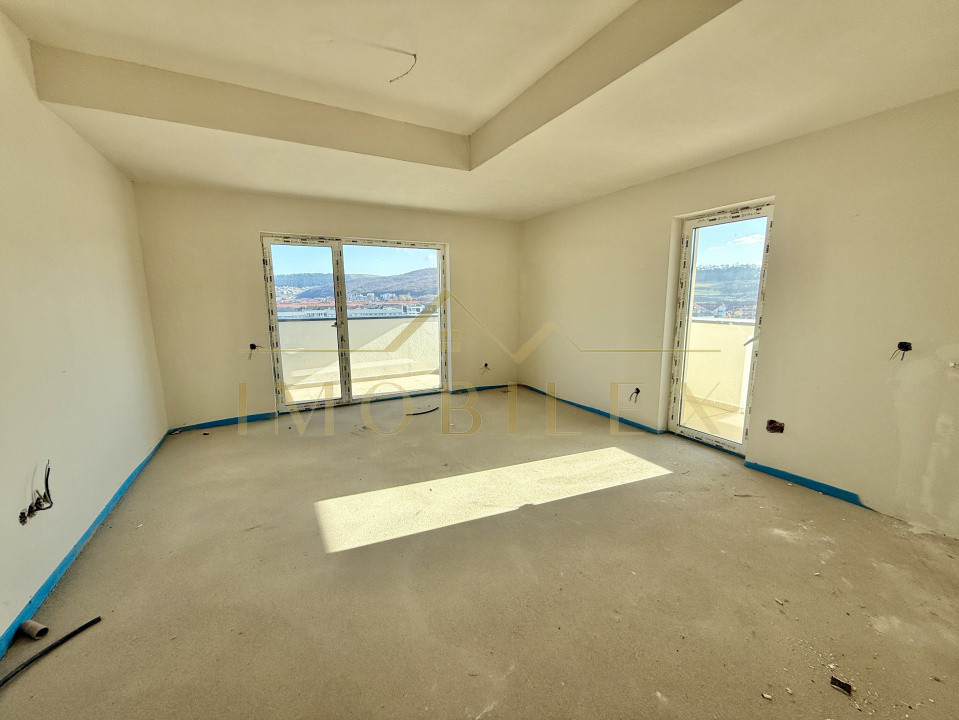 Apartament 3 camere, bloc nou, terasă, zona Eroilor 