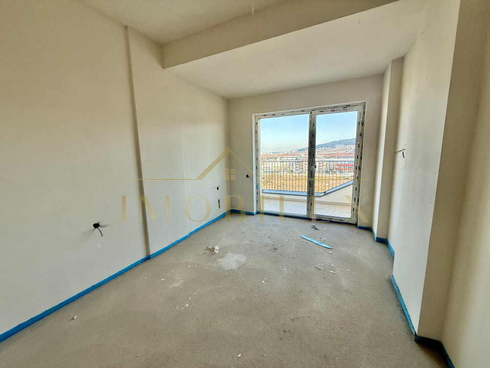 Apartament 3 camere, bloc nou, terasă, zona Eroilor 