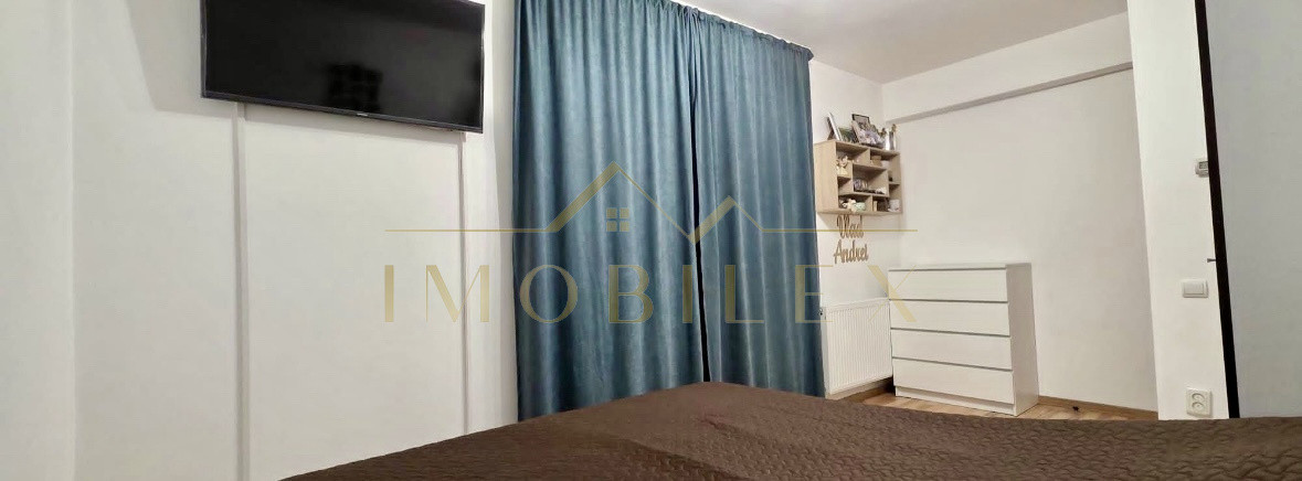 Apartament 3 camere, decomandate, zona Porii