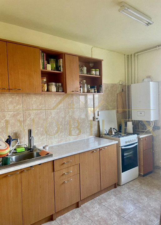 Apartament 3 camere, decomandate, zona Manastur