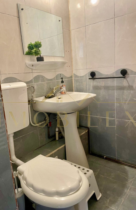 Apartament 3 camere, decomandate, zona Manastur