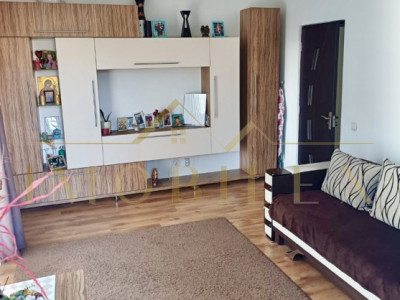 Apartament 2 camere decomandate, zona Eroilor 