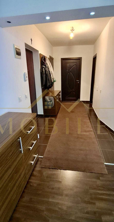 Apartament spațios 60mp, zona Florilor 