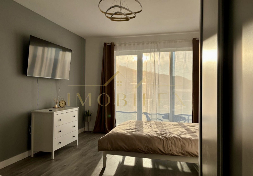 Apartament  modern mobilat, zona Teilor