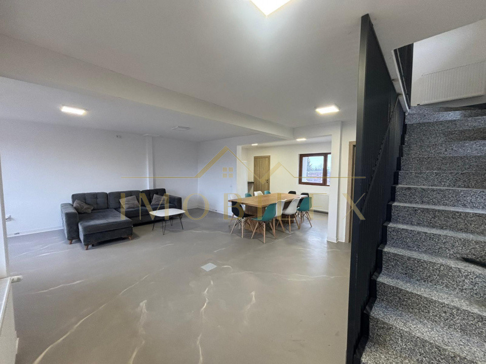 Casa tip Vilă 420mp, 14 camere, 12 băi, teren 1000mp, zona Beliș 