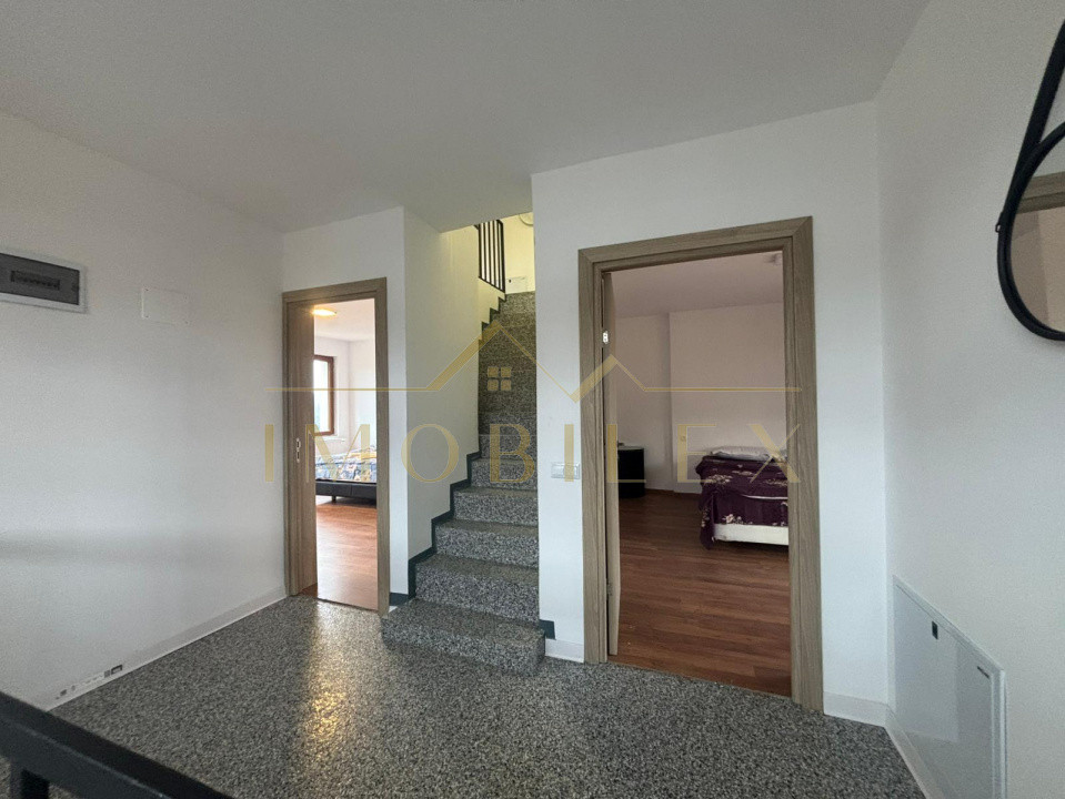 Casa tip Vilă 420mp, 14 camere, 12 băi, teren 1000mp, zona Beliș 