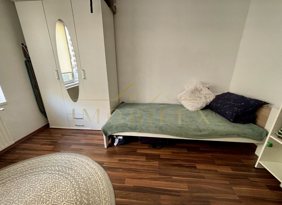 Apartament 3 camere, mobilat, zona Florilor 