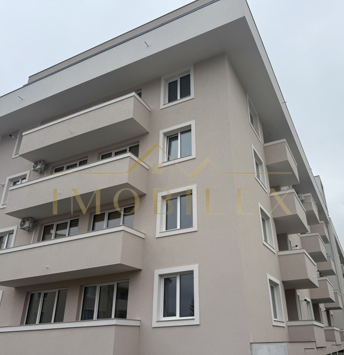 Apartament 2 camere, terasă, ansamblu nou, zona Cetății 