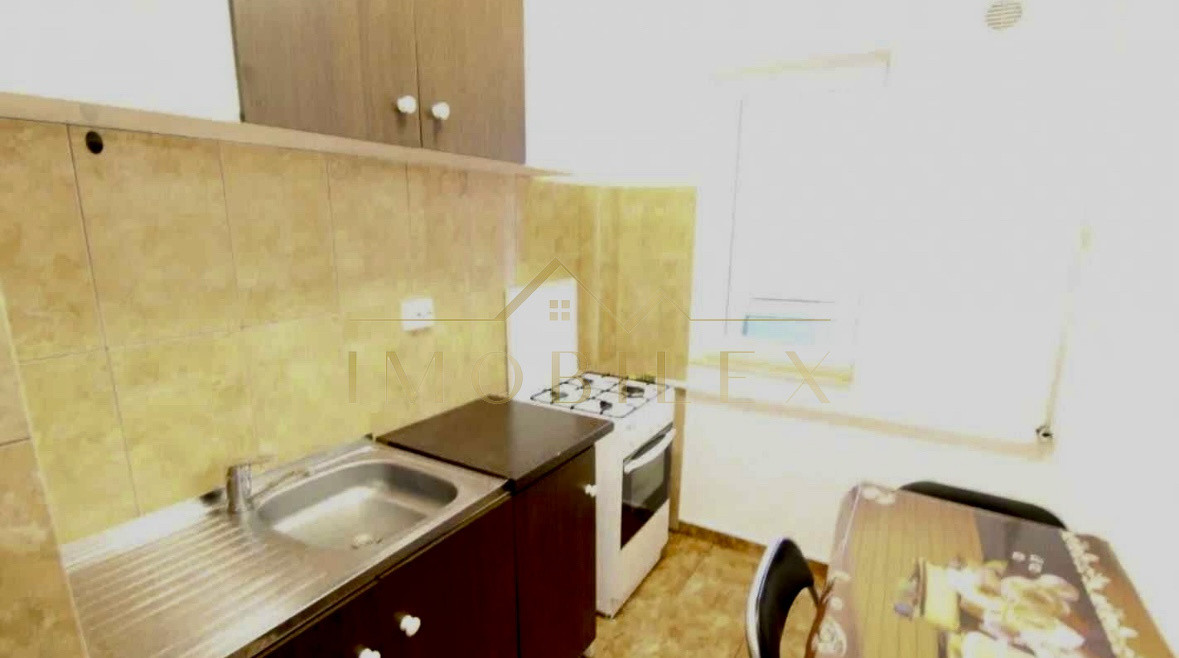 Apartament de inchiriat 2 camere, decomandate, zona Manastur