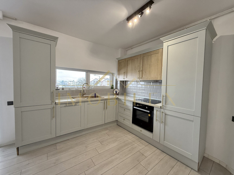 Apartament 2 camere de închiriat, terasa 30mp, parcare, zona Cetatii