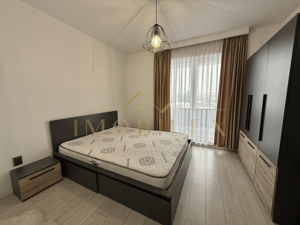 Apartament 2 camere de închiriat, terasa 30mp, parcare, zona Cetatii