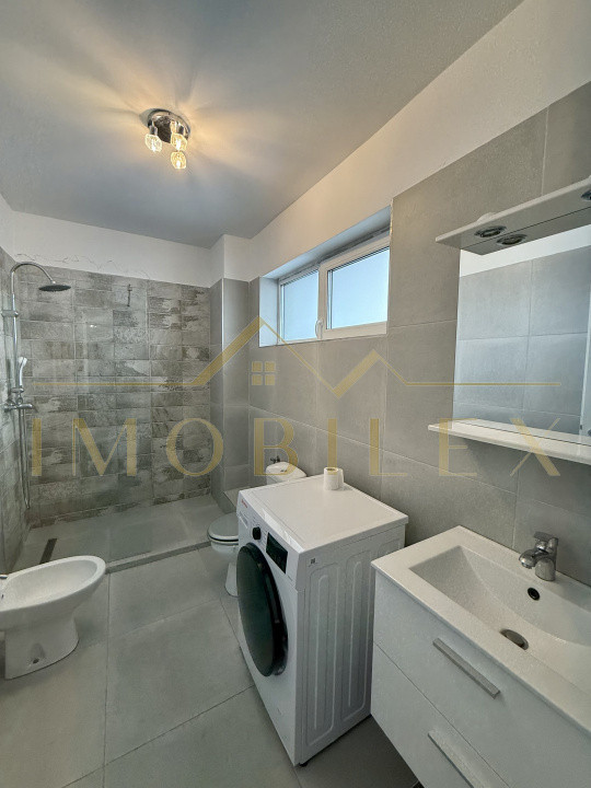 Apartament 2 camere de închiriat, terasa 30mp, parcare, zona Cetatii