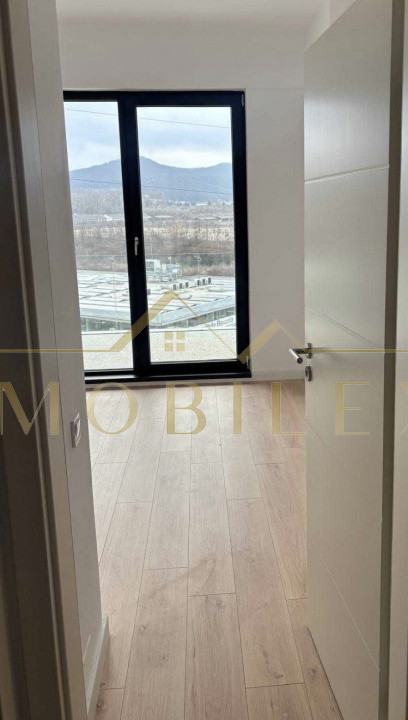 Apartament 2 camere, FINISAT NOU, ansamblu nou, zona Bmw-Vivo
