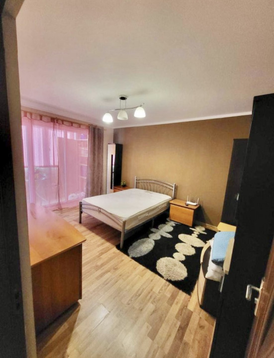 Apartament 2 camere de inchiriat, parcare, zona Florilor 