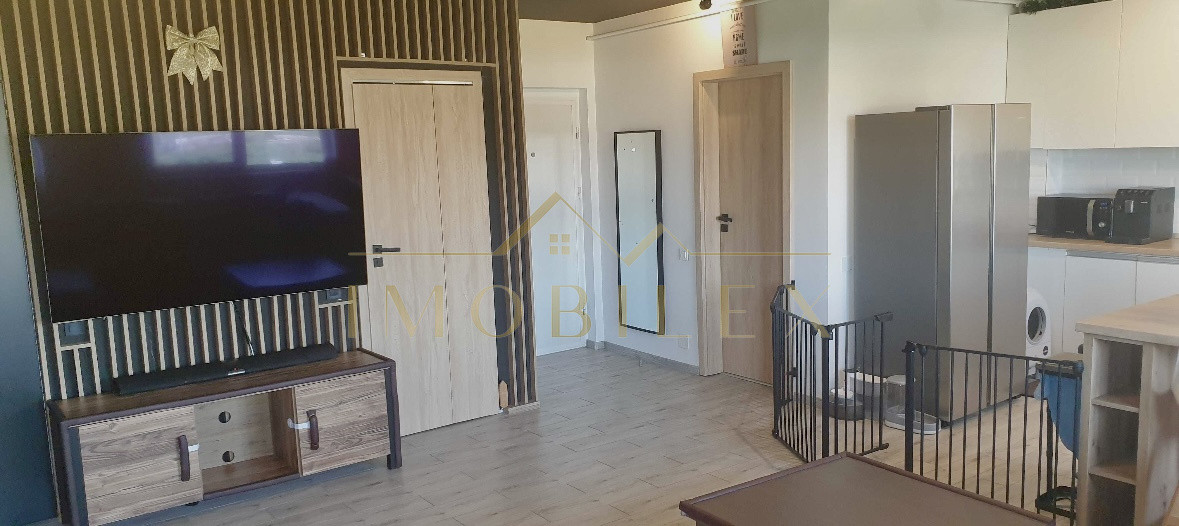 Apartament 3 camere, modern, zona Teilor