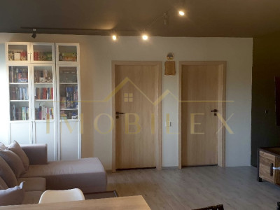 Apartament 3 camere, modern, zona Teilor