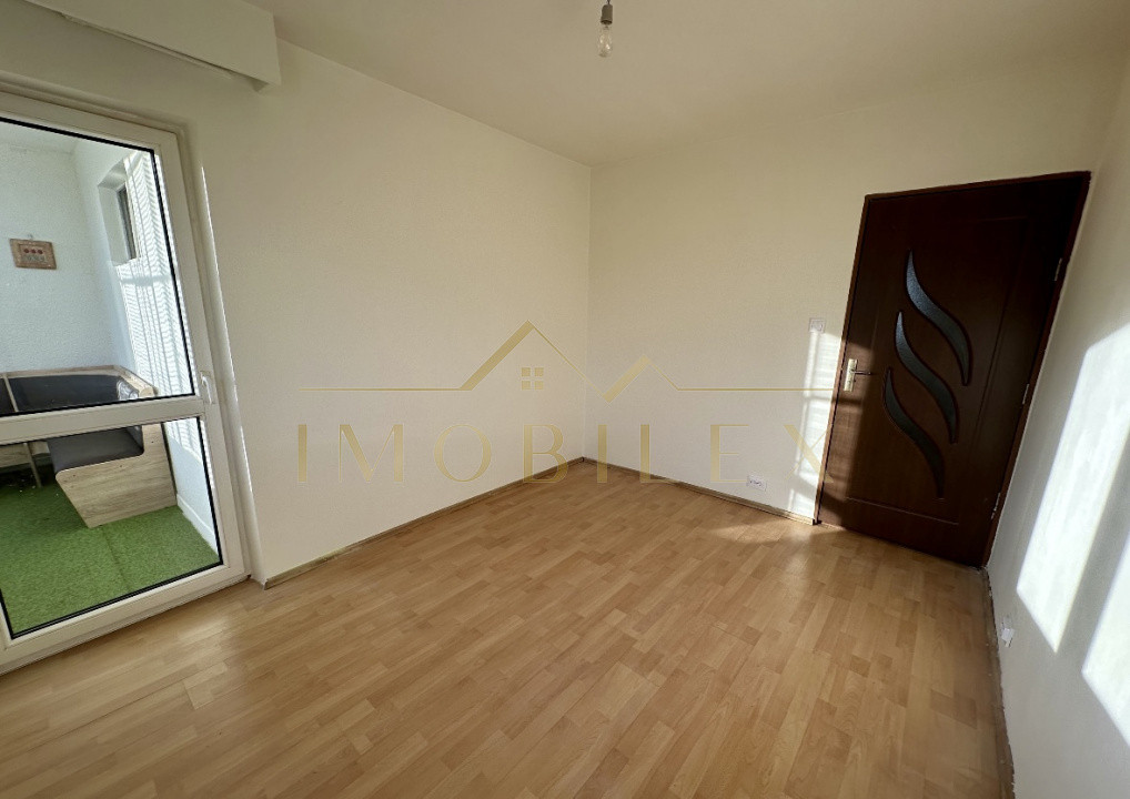 Apartament 3 camere, decomandate, zona Manastur