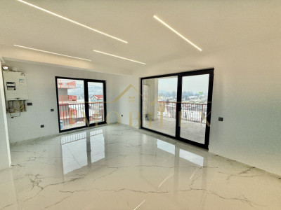 Apartament 3 camere ultrafinisat, terasă, 2 băi, zona Vivo-Amethyst