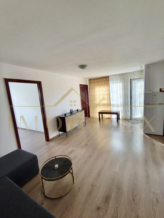 Apartament 3 camere, de închiriat, zona Eroilor central