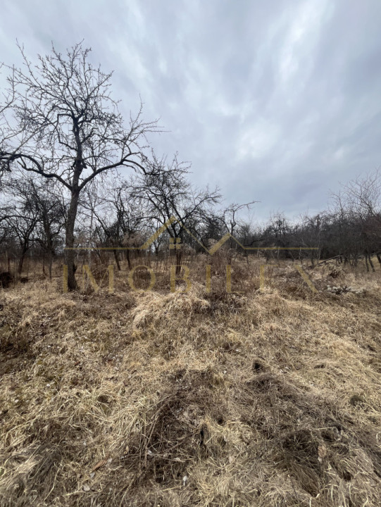 Teren de vânzare,intravilan în zona Becaș de 2175 mp