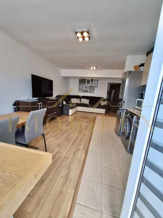 Apartament 3 camere, mobilat, parcare, zona Subcetate