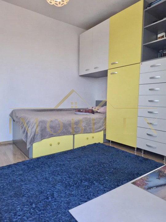 Apartament 3 camere, mobilat, parcare, zona Subcetate