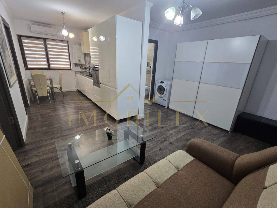 Apartament 3 camere, mobilat, zona Subcetate