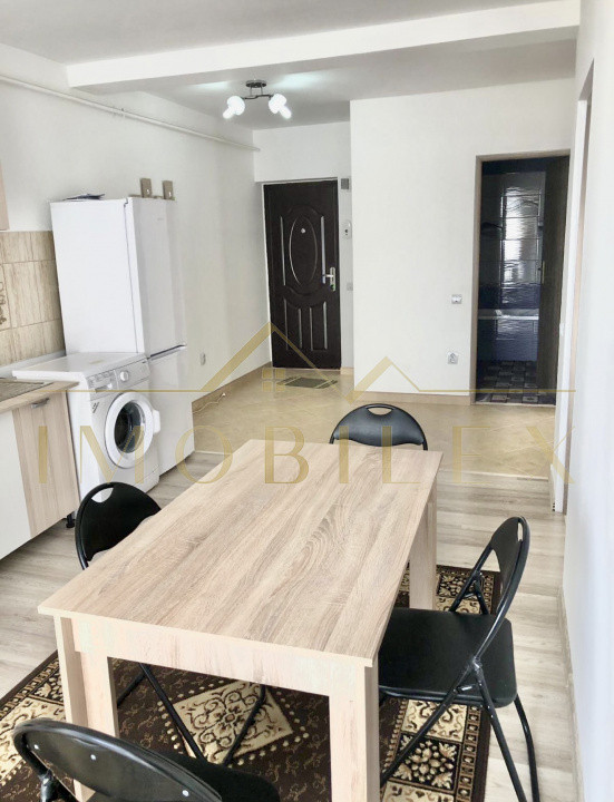 Apartament spațios 2 camere decomandate, zona Porii